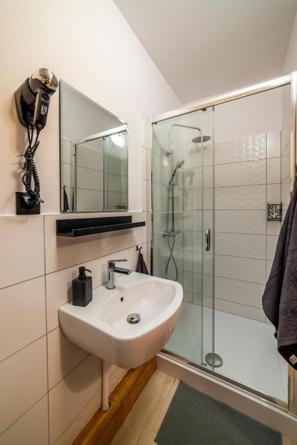 - Nocna Sowa Apartment *